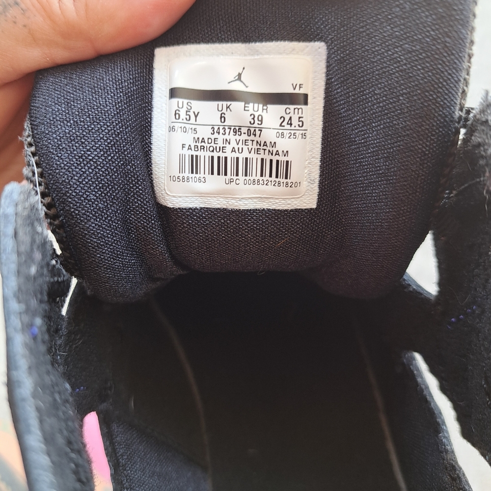 Air Jordan Retro 6 - Picture 5 of 6